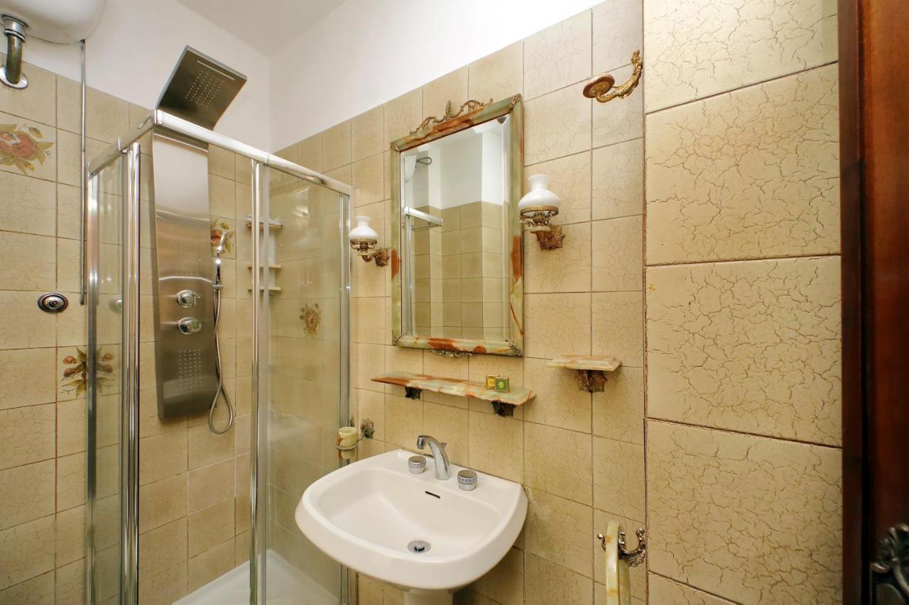 Апартаменты Luxury Domus Amadora Рим Экстерьер фото